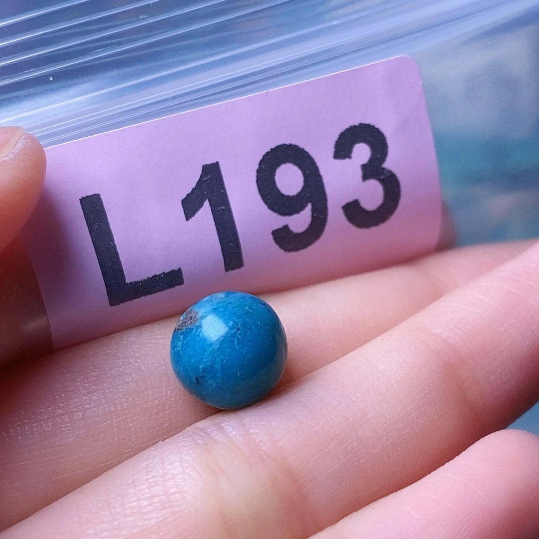 十堰原生态绿石头特色手工配饰