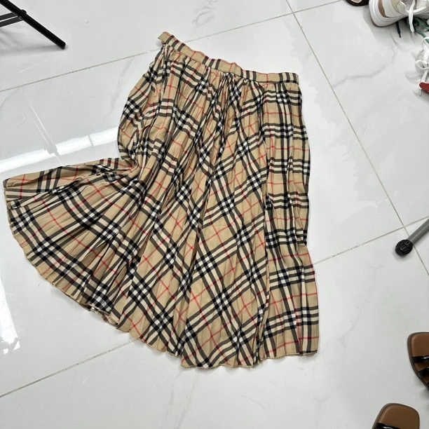 【心依阁铭品】2917格子金典百褶裙简约大方半身裙