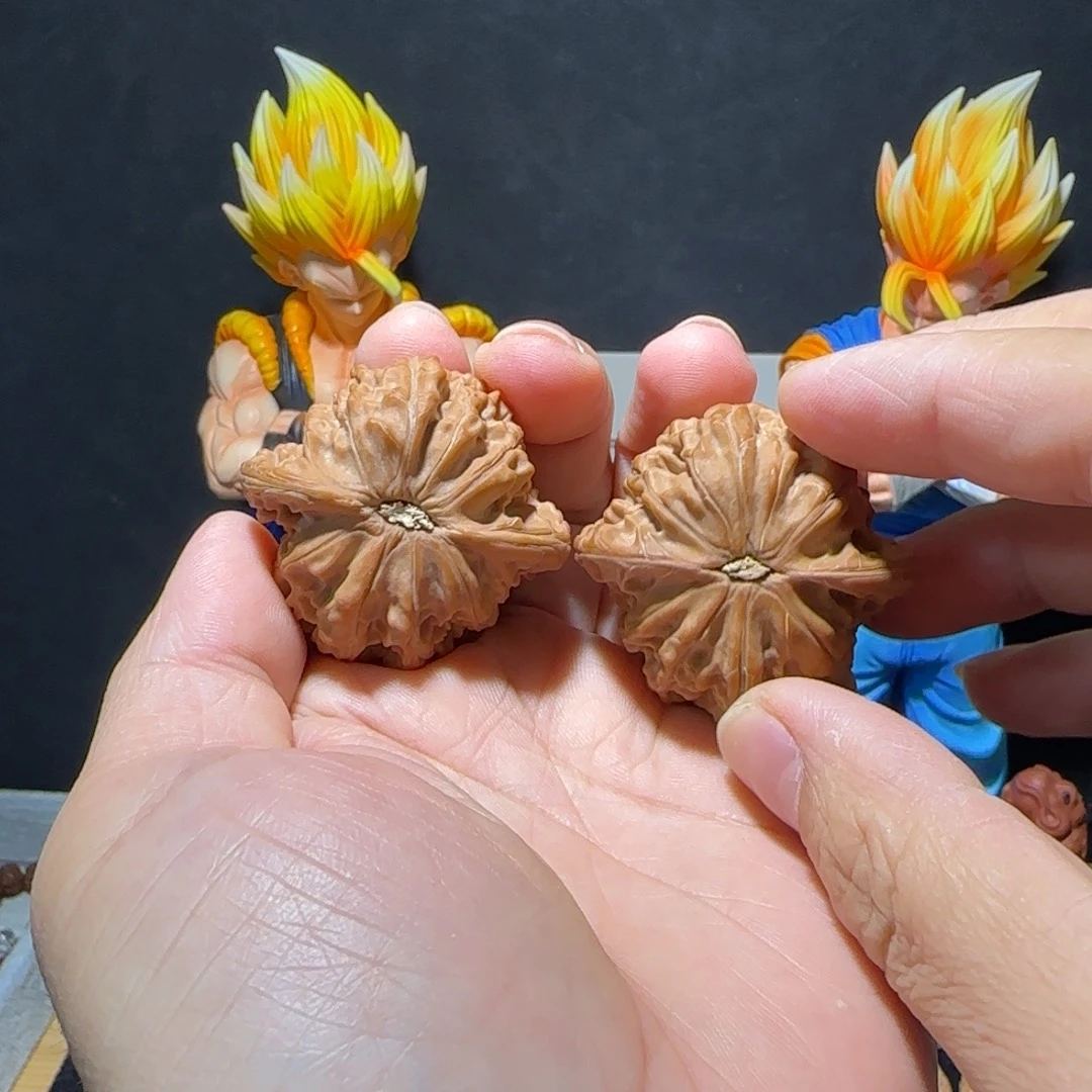 信***哥文玩核桃吊坠41全品正磨