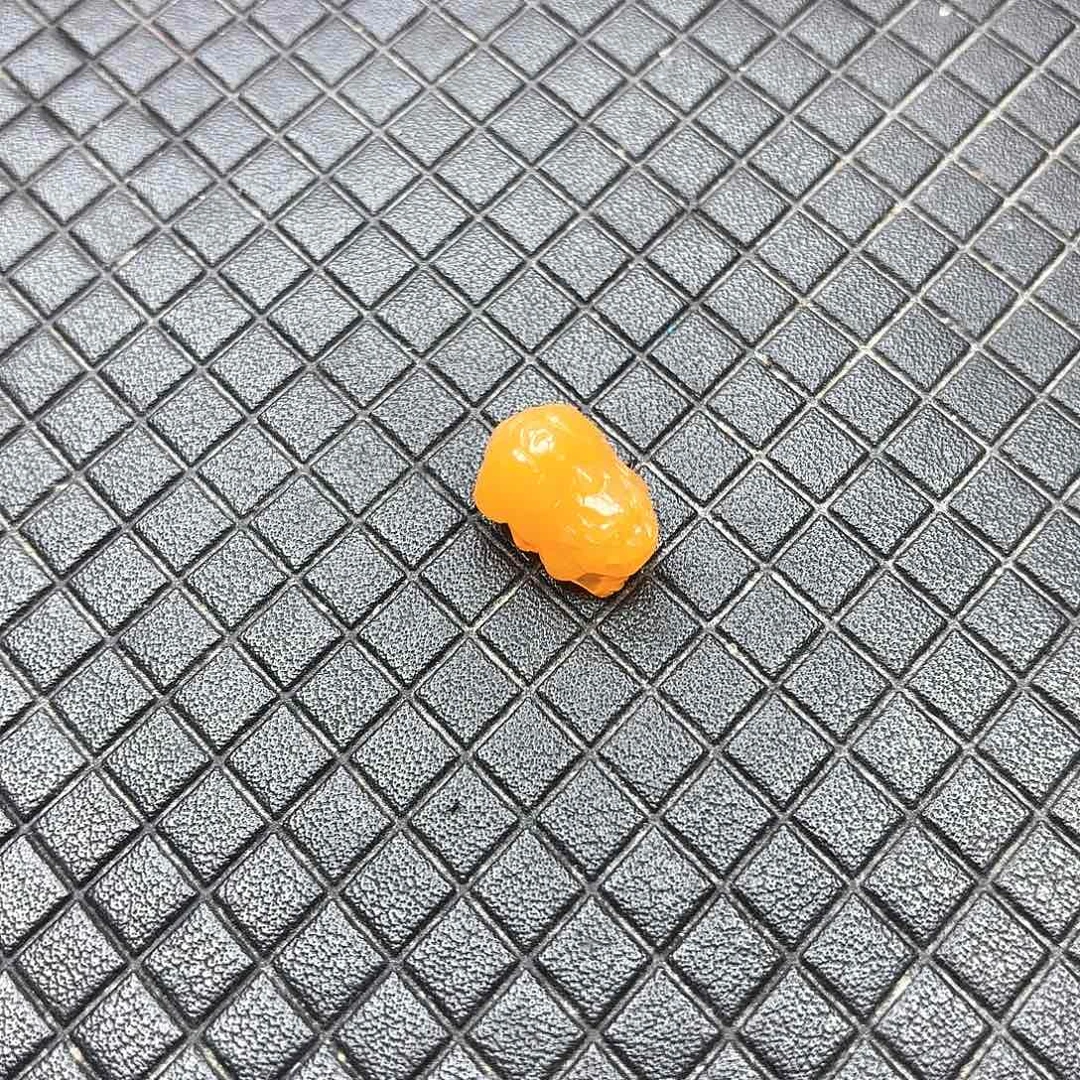 小***心未镶嵌石英质玉（黄龙玉）颈饰