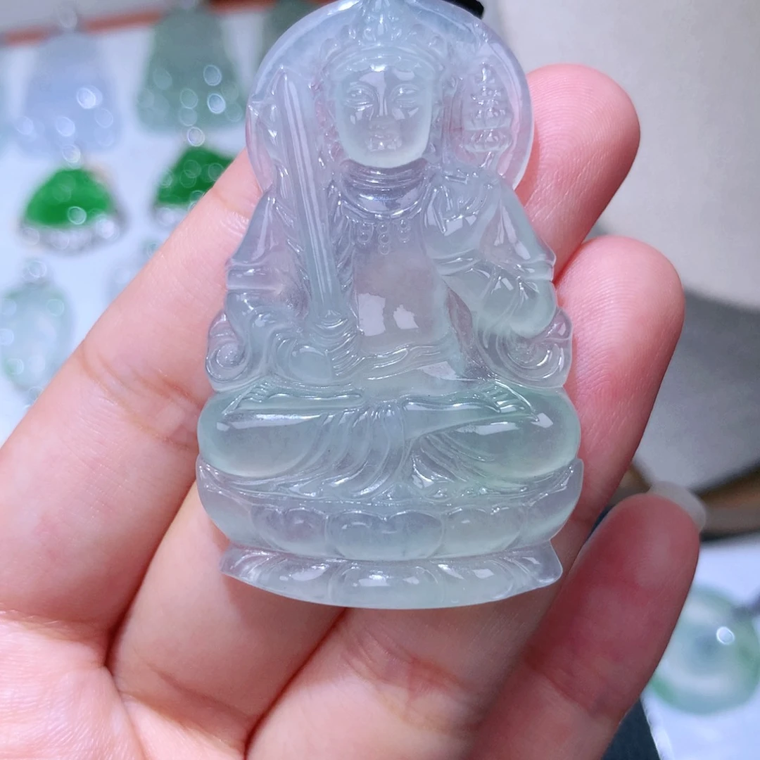颈饰未镶嵌翡翠虚空藏