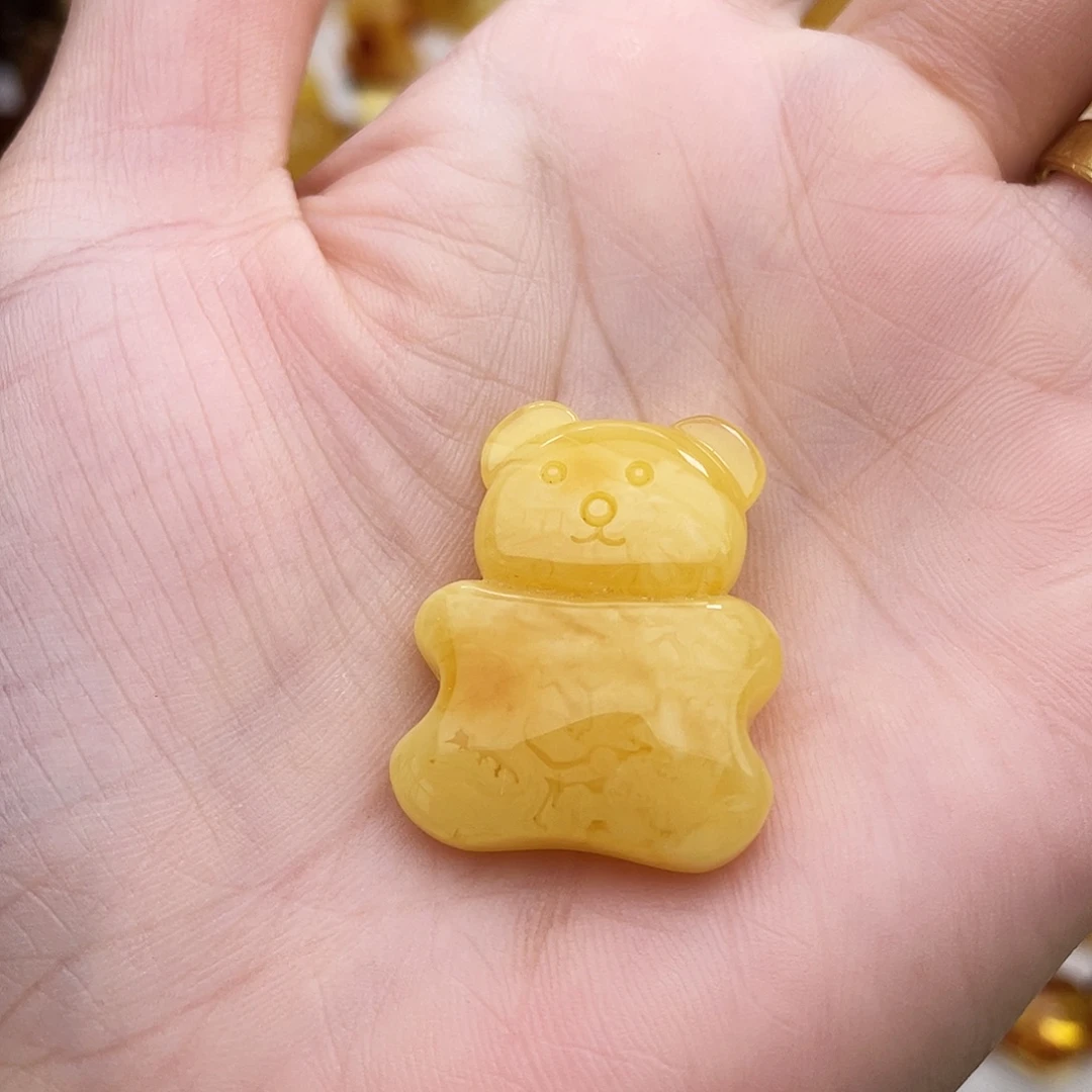 琥珀吊坠(赠链)未镶嵌