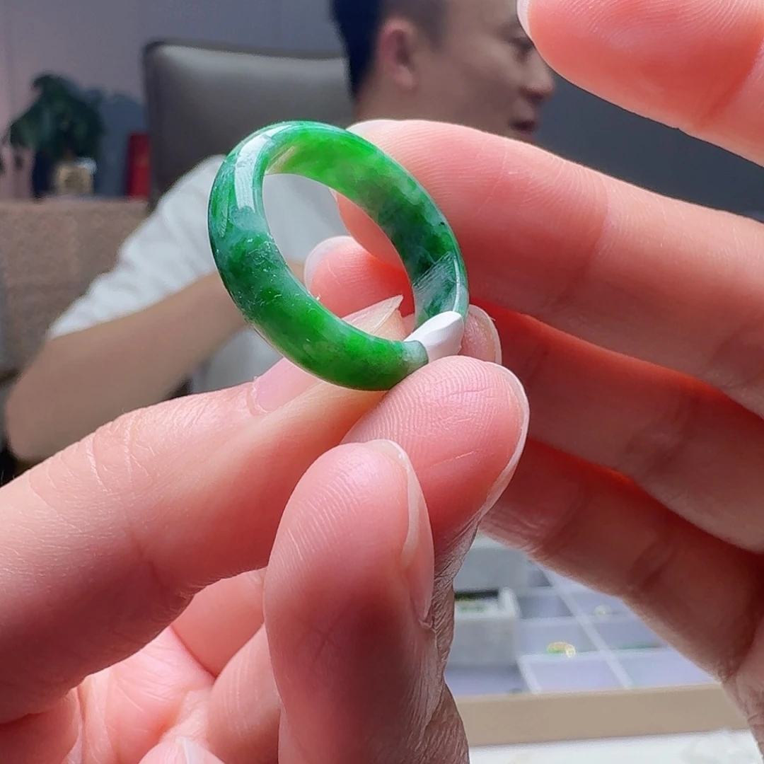 翡翠戒圈未镶嵌天然翡翠
