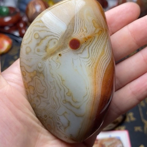 未镶嵌玛瑙/玉髓珠宝奇石