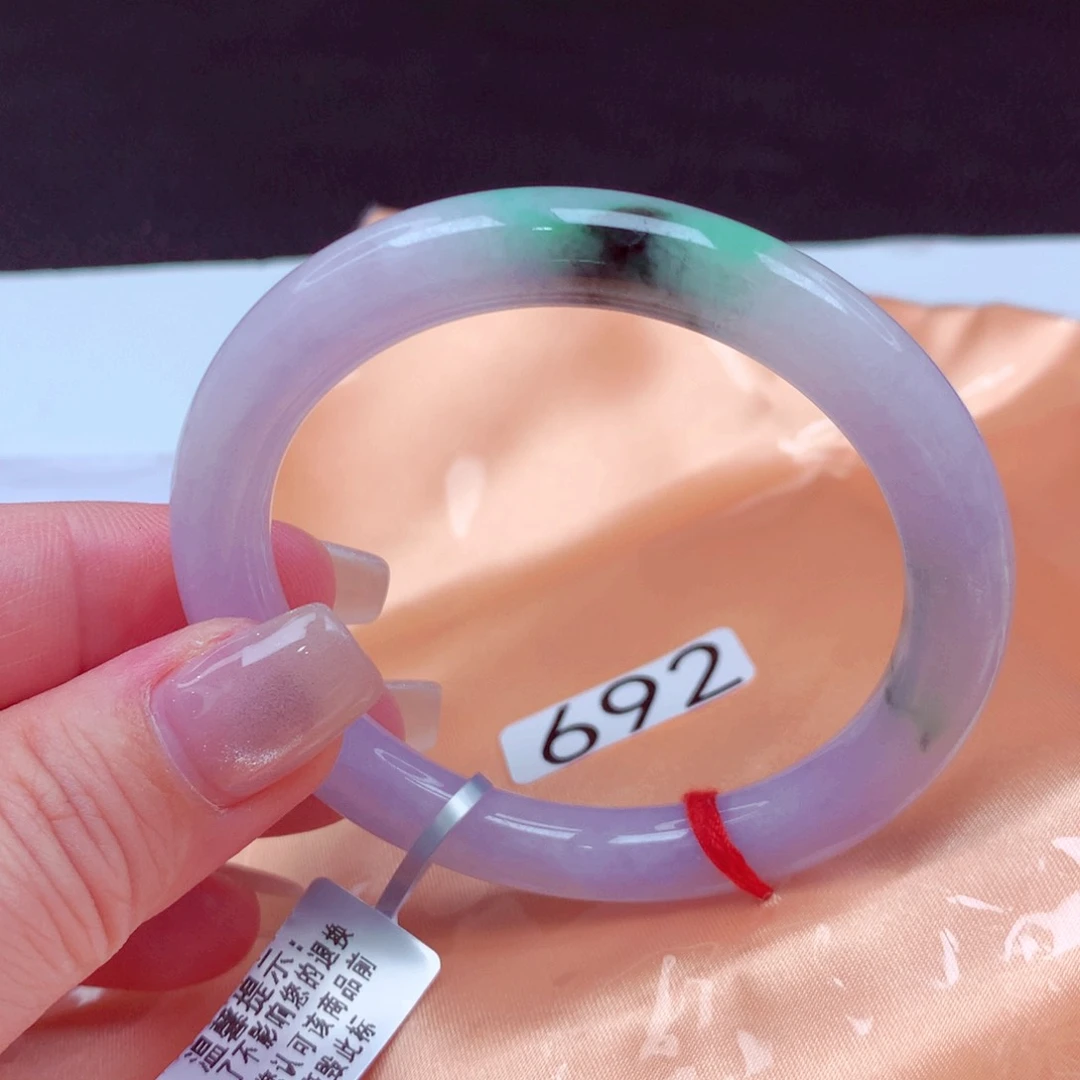 翡翠手镯未镶嵌手镯88