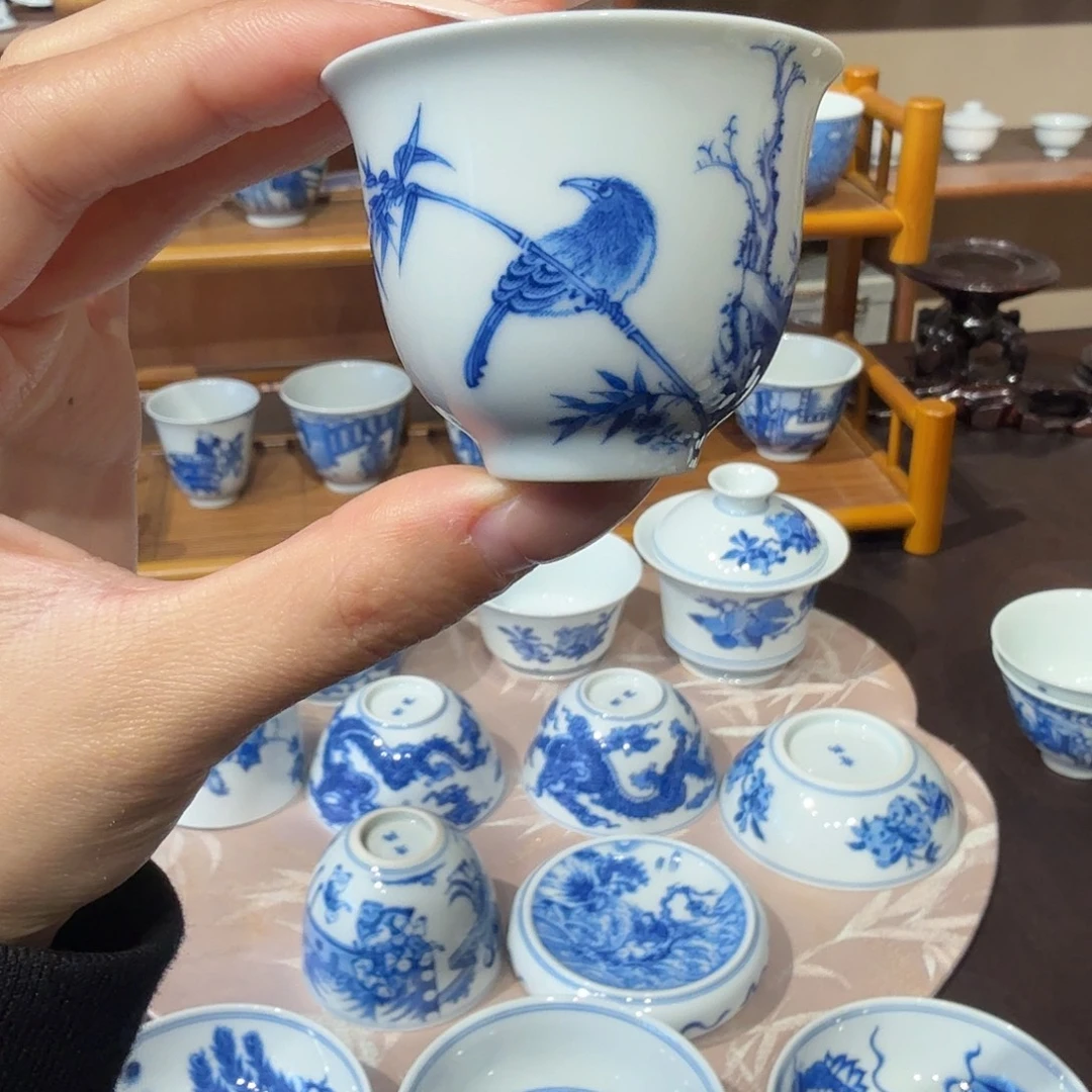 单翠一口杯陶瓷手工制作