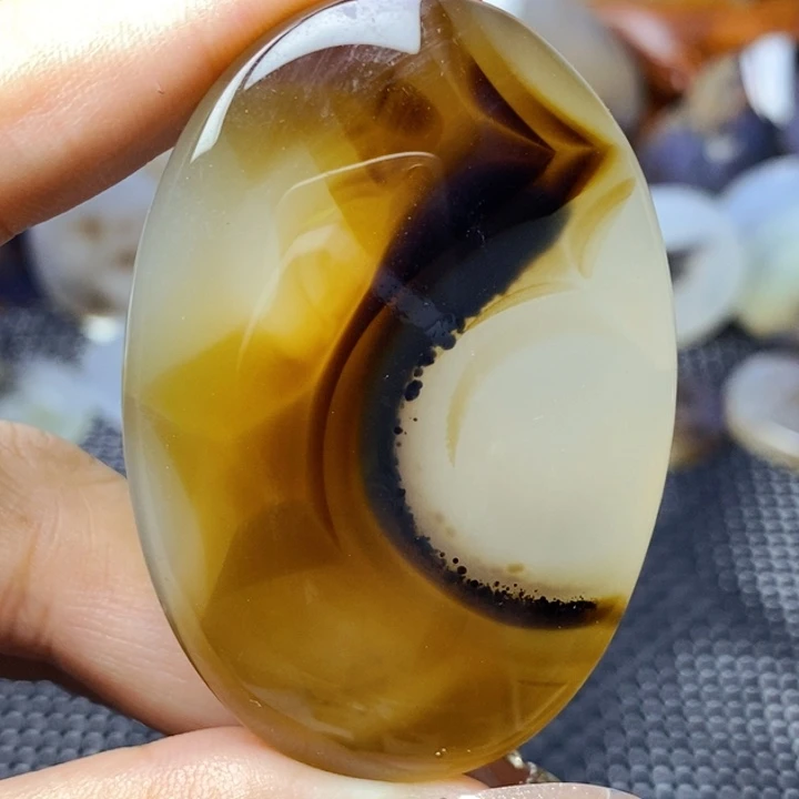 玛瑙/玉髓未镶嵌珠宝半成品