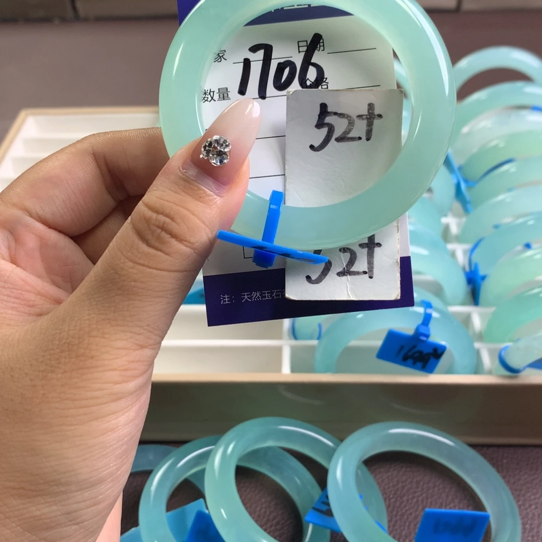 未镶嵌蛇纹石玉手镯1706