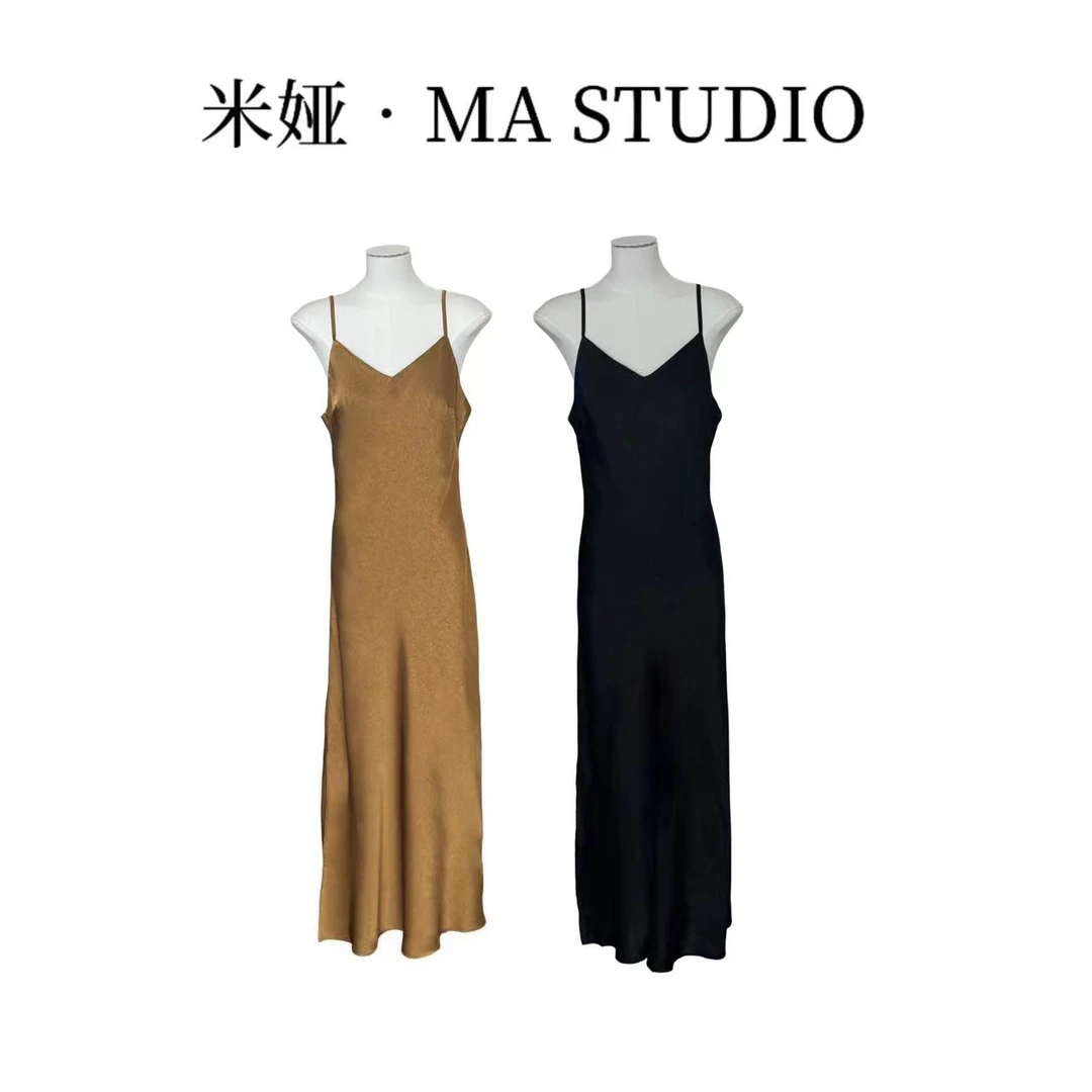 MYTF076米娅.MA自制私服新款高级感缎面V领收腰气质吊带连衣裙