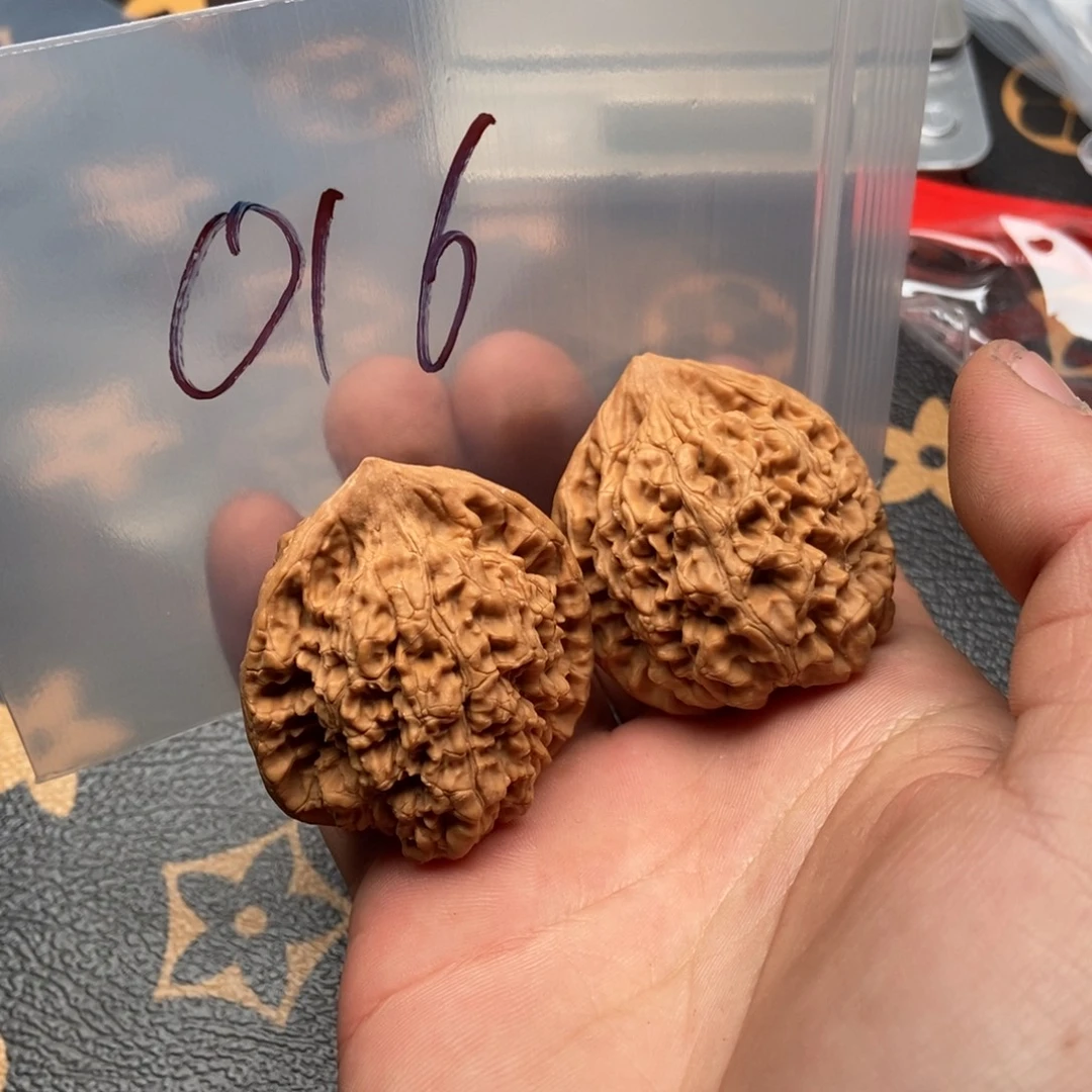 文玩核桃吊坠官帽