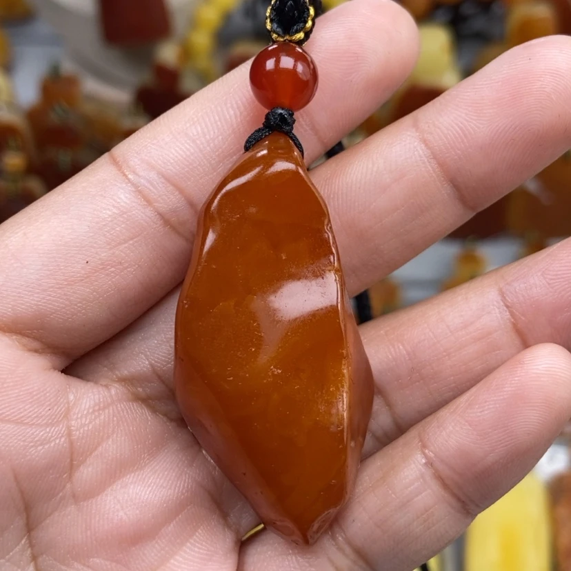 【闪购商品】琥珀颈饰未镶嵌