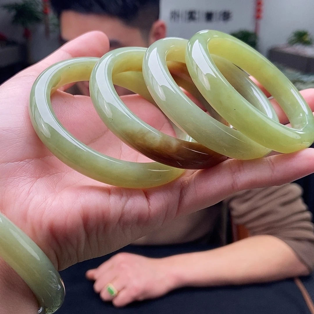 和田玉50-60颜色多样性发拍一发一未镶嵌