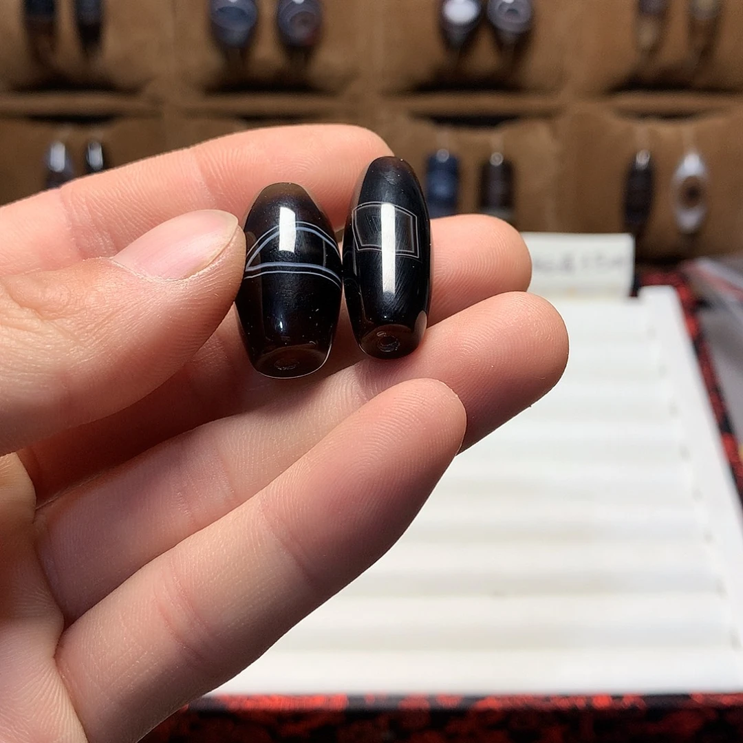小***莉玛瑙/玉髓未镶嵌吊坠(不含链)