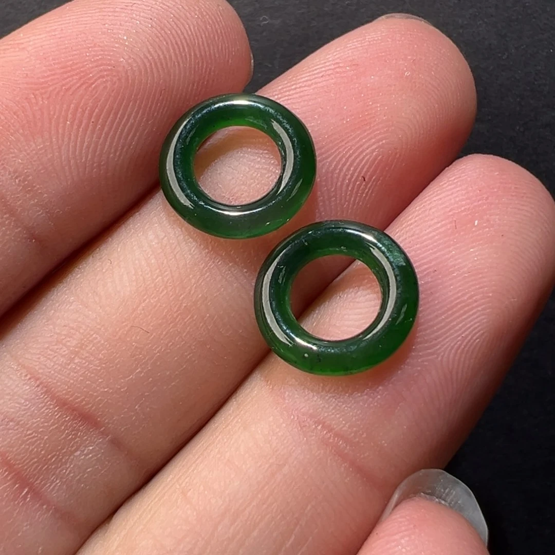 翡翠颈饰未镶嵌X*警