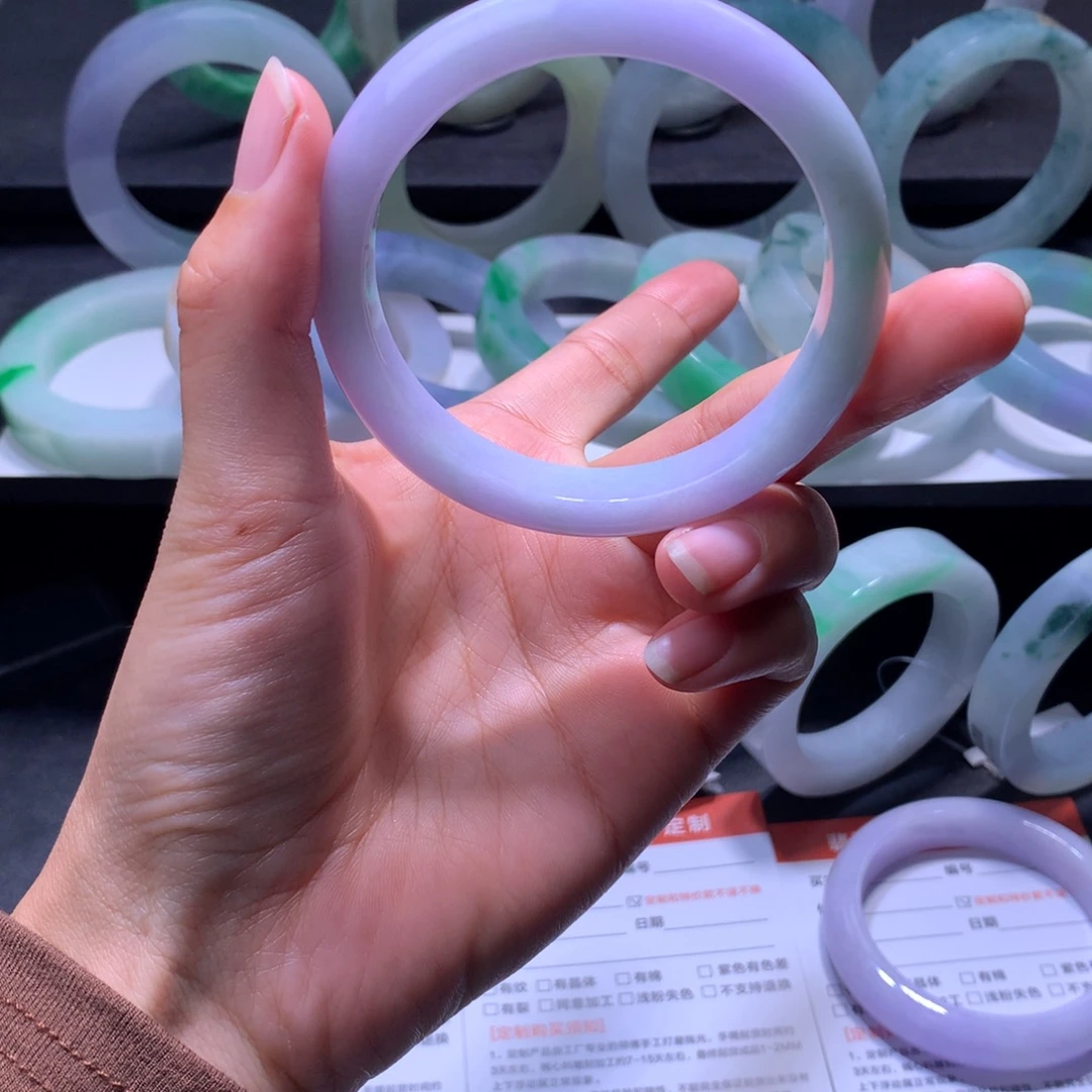 希***儿定制翡翠未镶嵌翡翠手镯