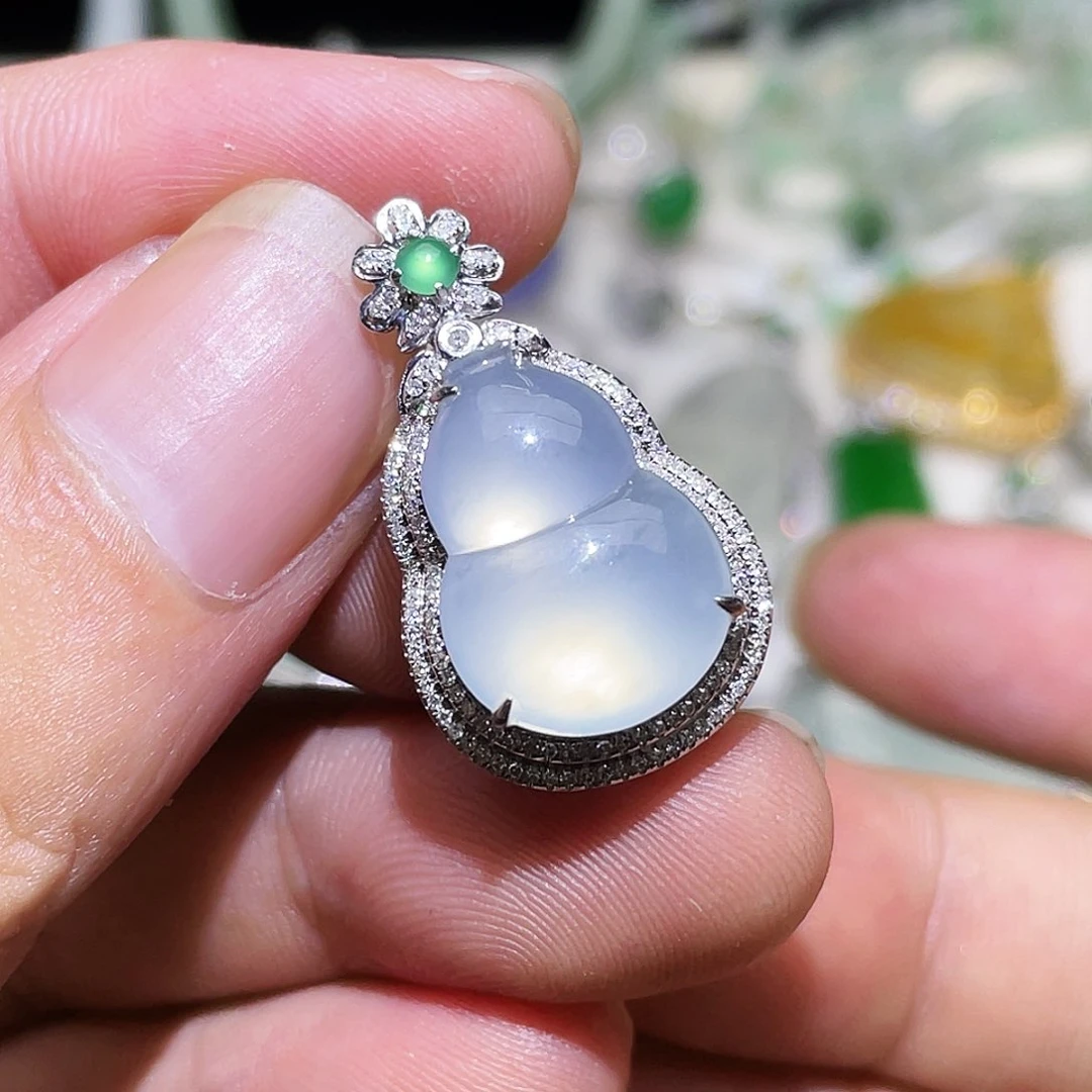 翡翠18K金镶嵌吊坠(不含链)回流