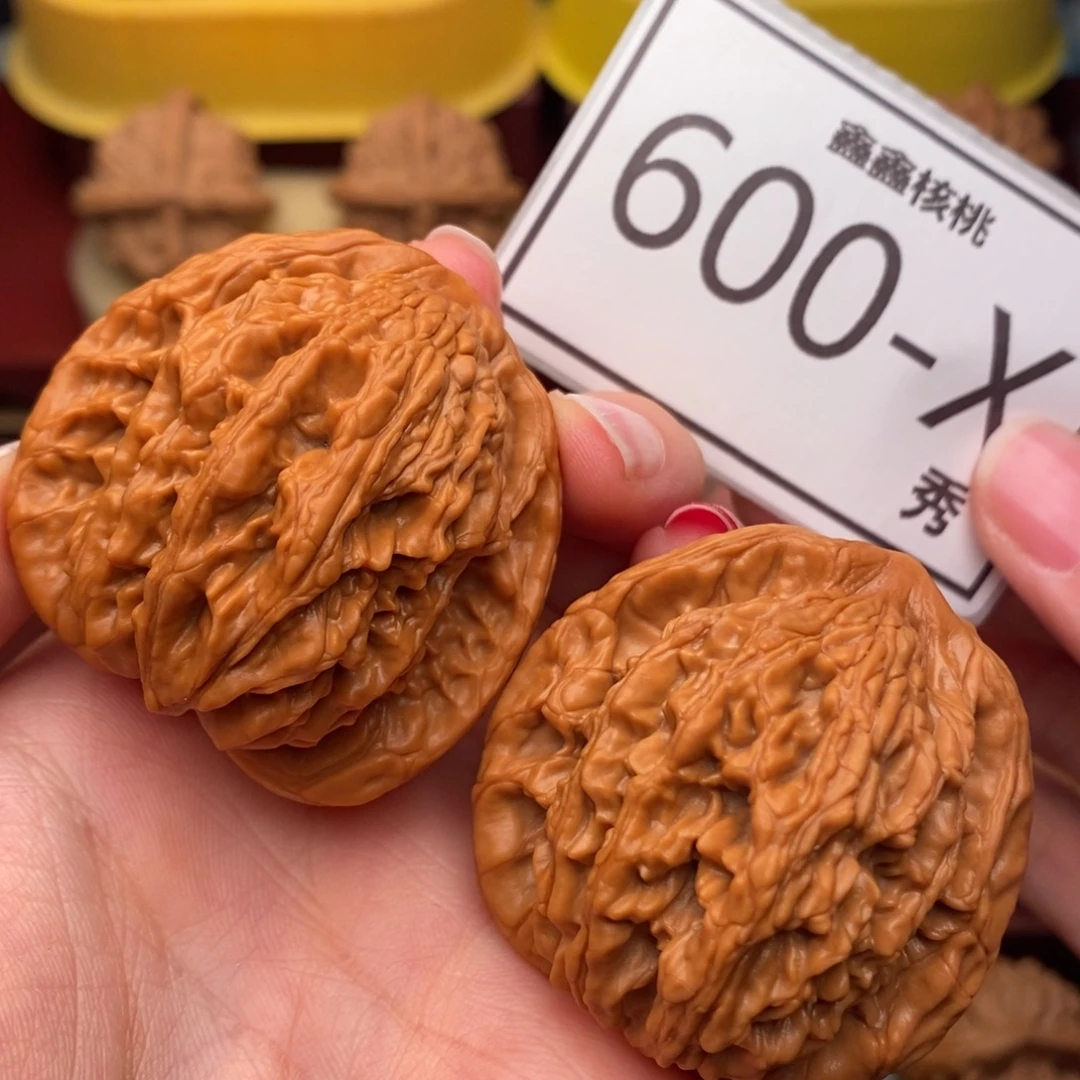 淡***香桃核把件虎头43……