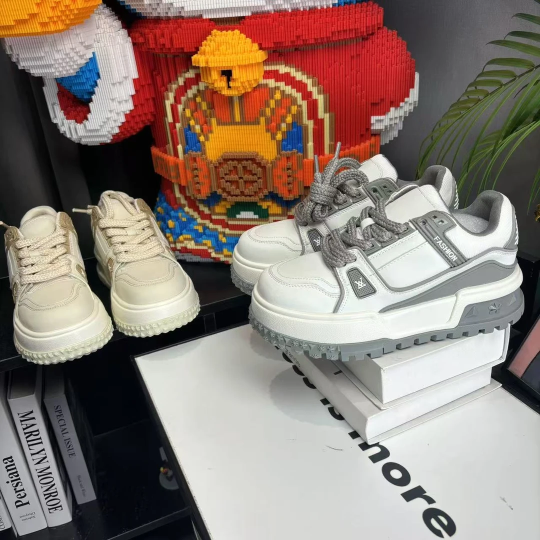 【飘飘】定制款“胖胖”新款软底超轻厚底增高百搭休闲鞋-7179