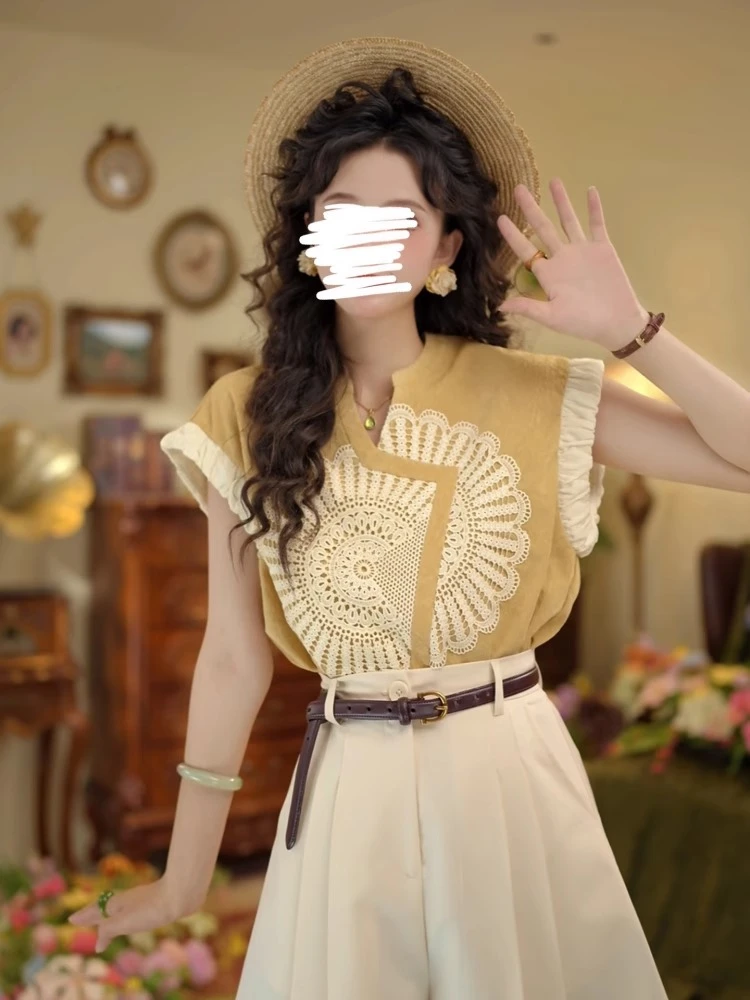 港风复古黄色V领短袖衬衫女夏2025新款爆款宽松显瘦设计独特上衣