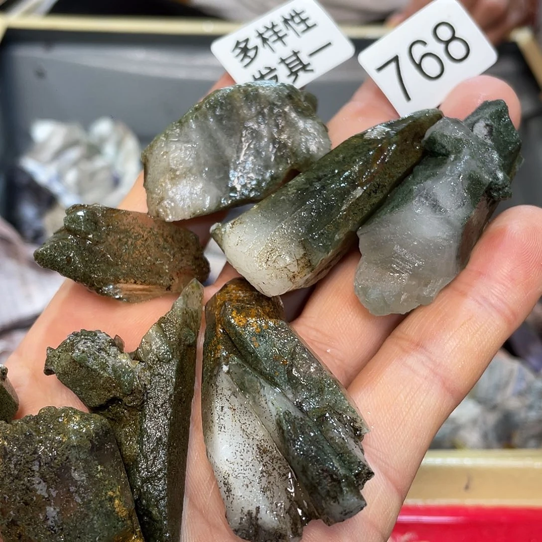 摆件未镶嵌水晶多样性发其一