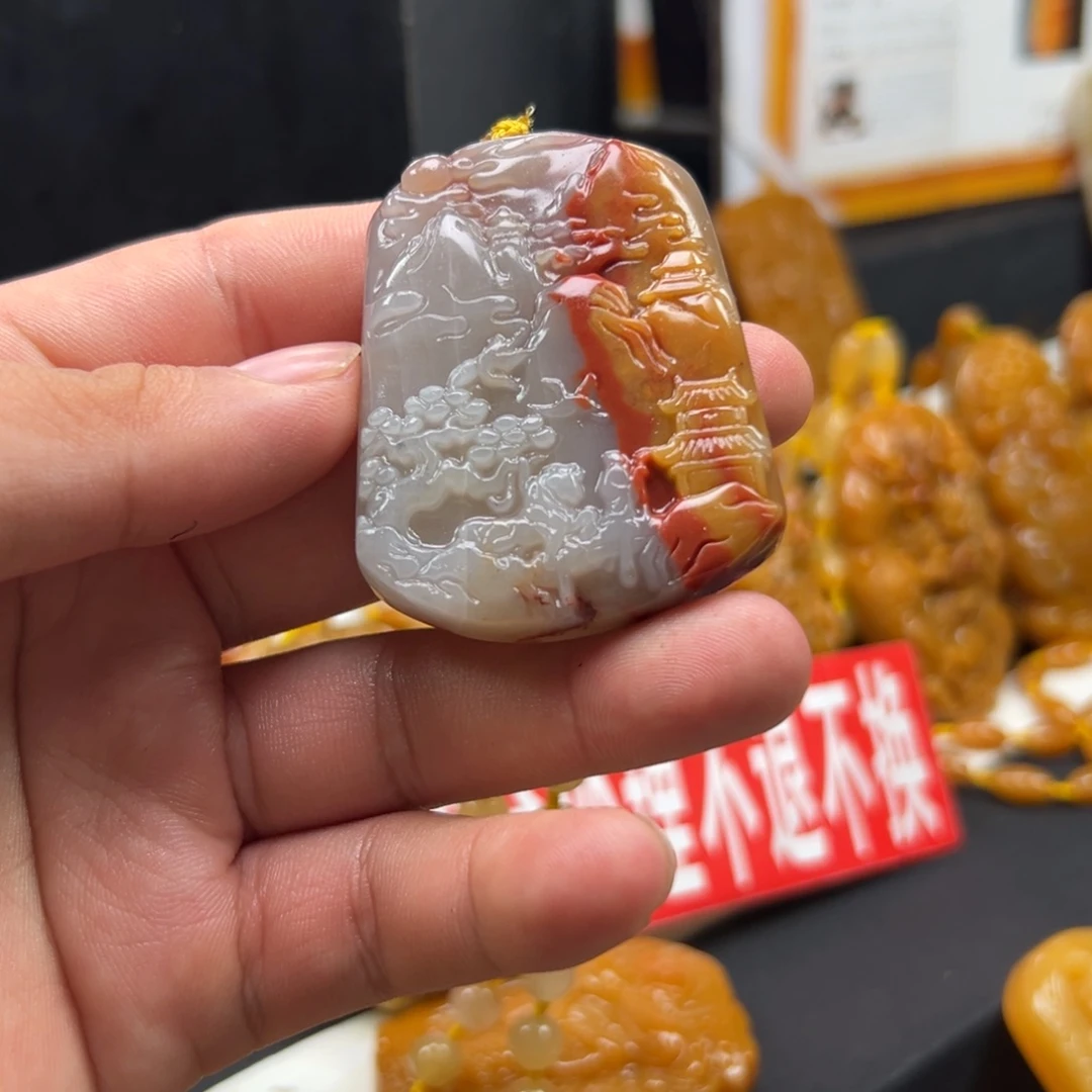 石英质玉(黄龙玉)未镶嵌多样性发货,发其一