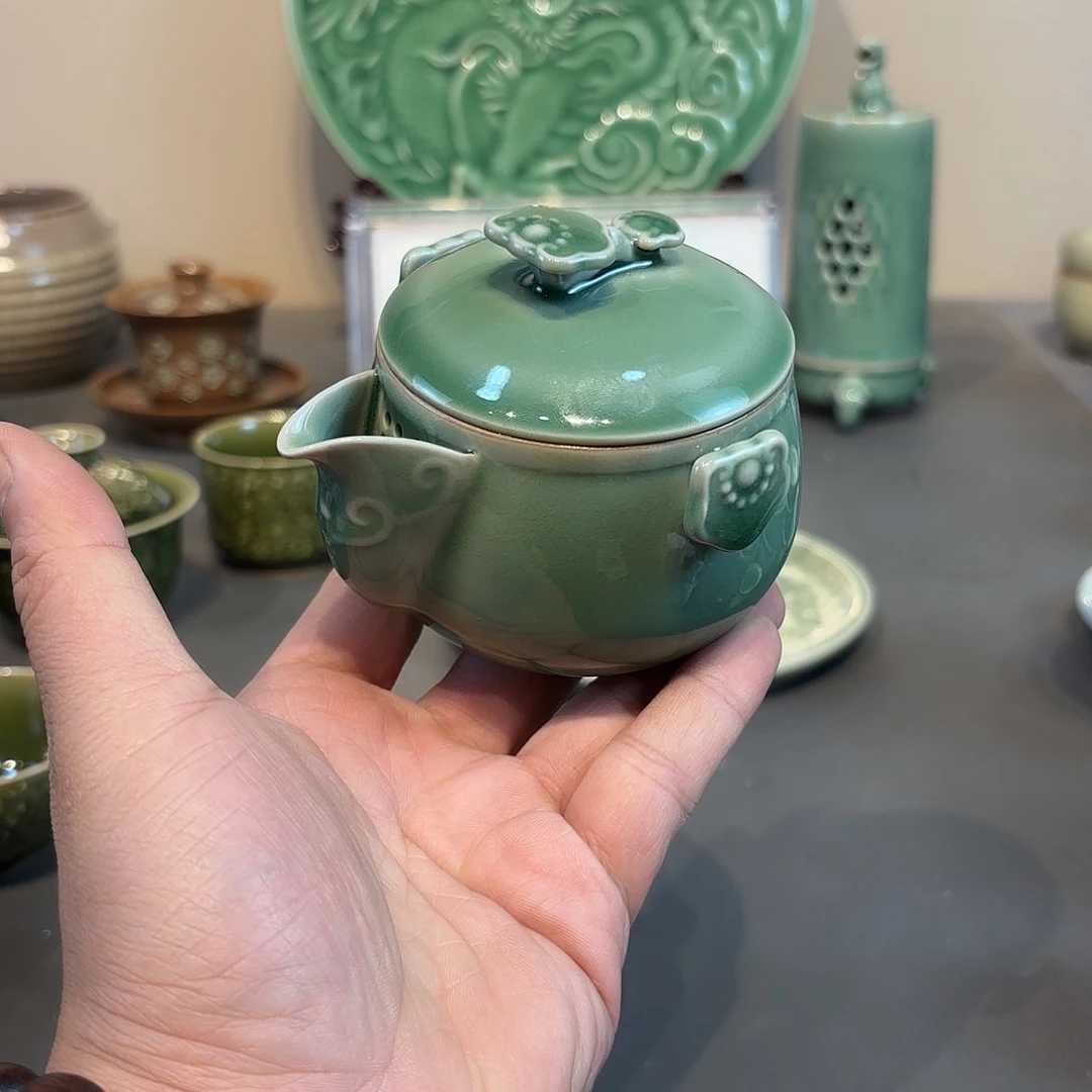 瓷片龙泉青瓷福利青瓷