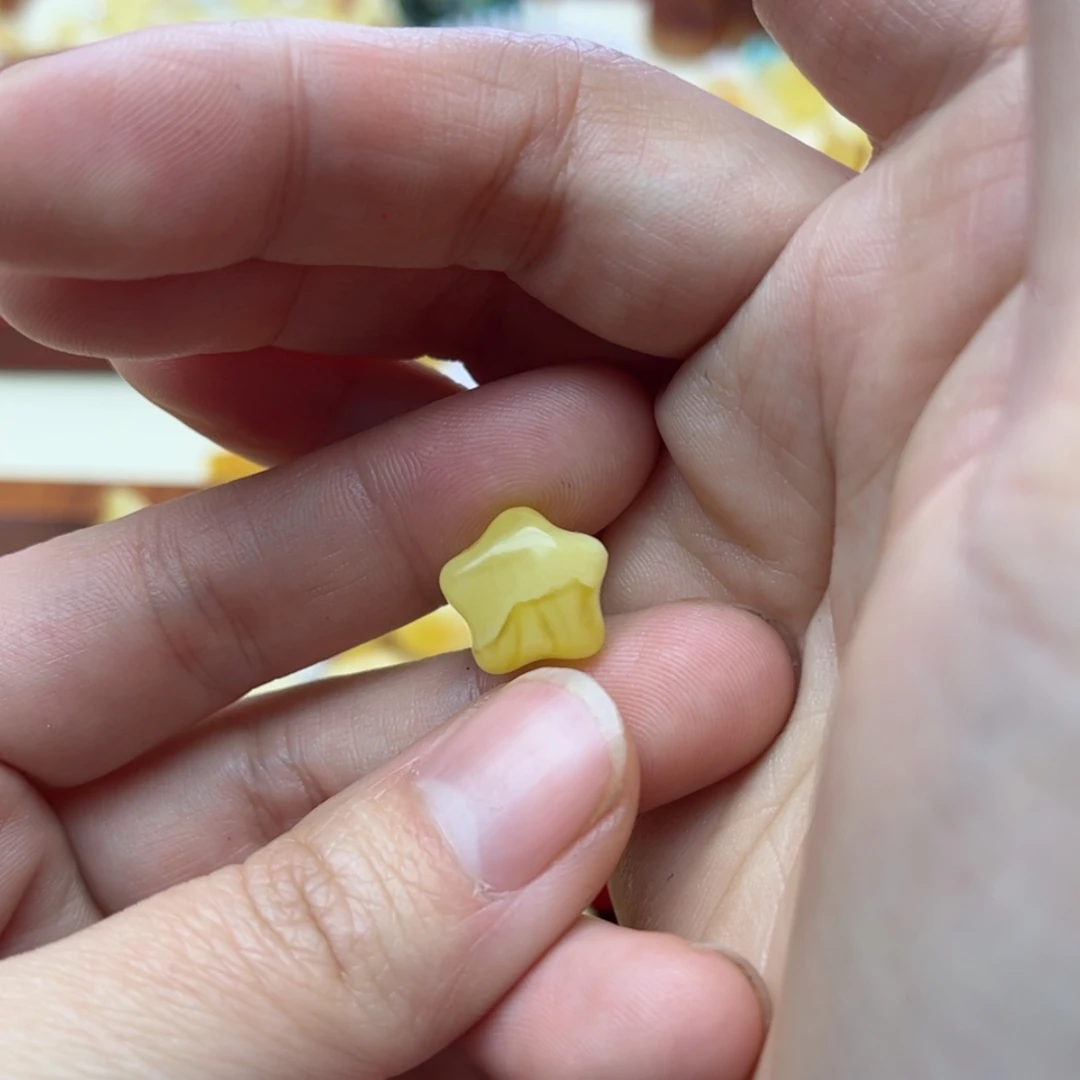 【闪购商品】蜜蜡裸石未镶嵌配饰