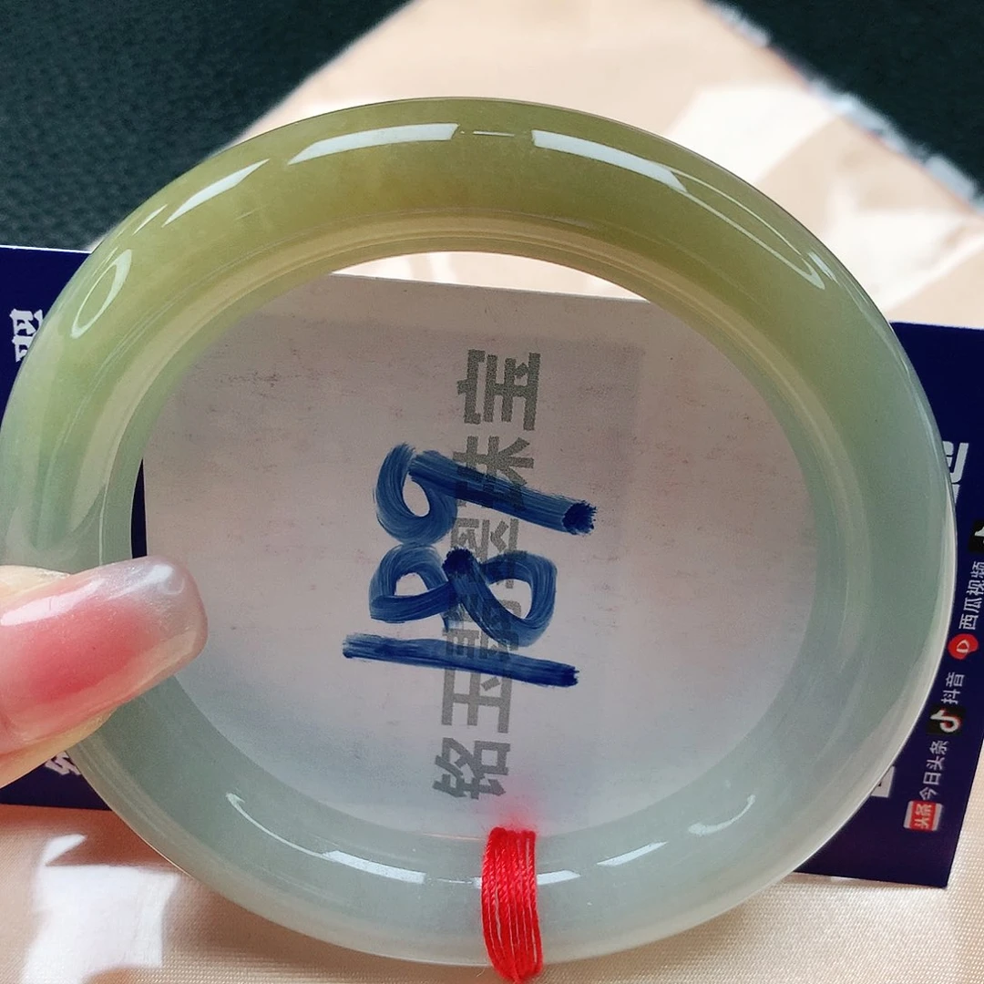 翡翠手镯未镶嵌缅甸天然a货翡翠