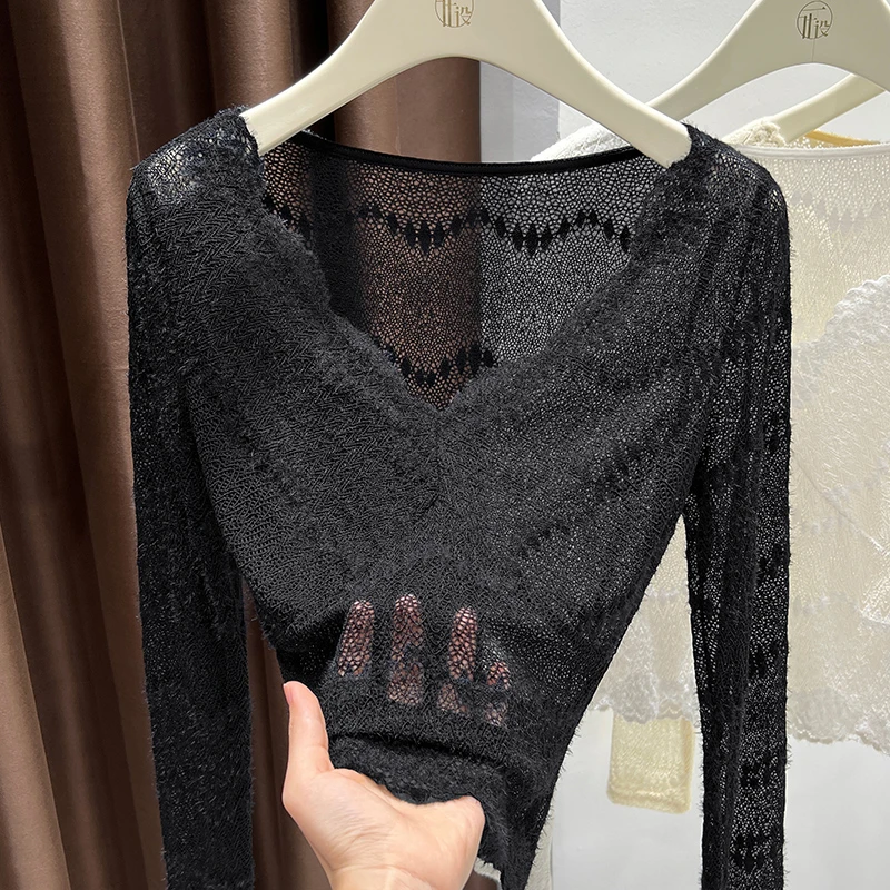 黑色纯欲蕾丝打底衫女新款独特设计花边v领网纱小衫百搭时尚上衣