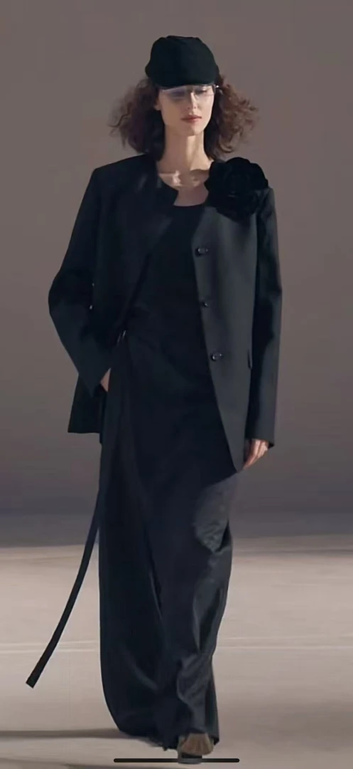 休闲风长袖口袋百搭西服气质女西装立领西装领修身