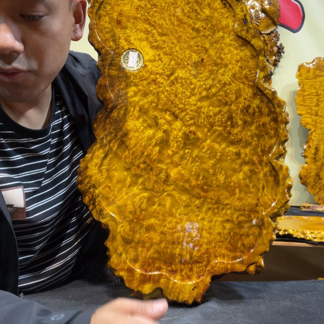 缅甸黄金樟树瘤工