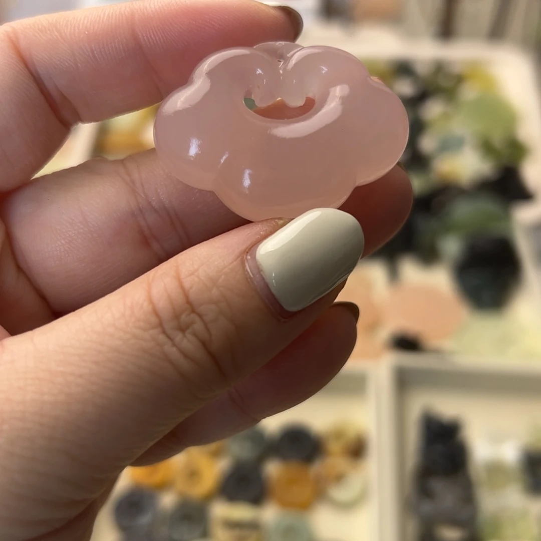 蛇纹石玉颈饰合金