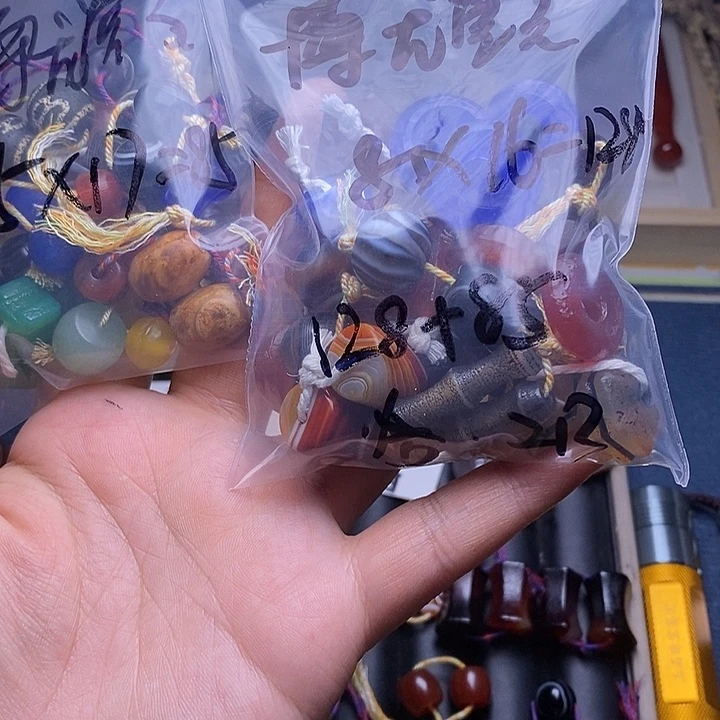 博***主玛瑙/玉髓合金颈饰