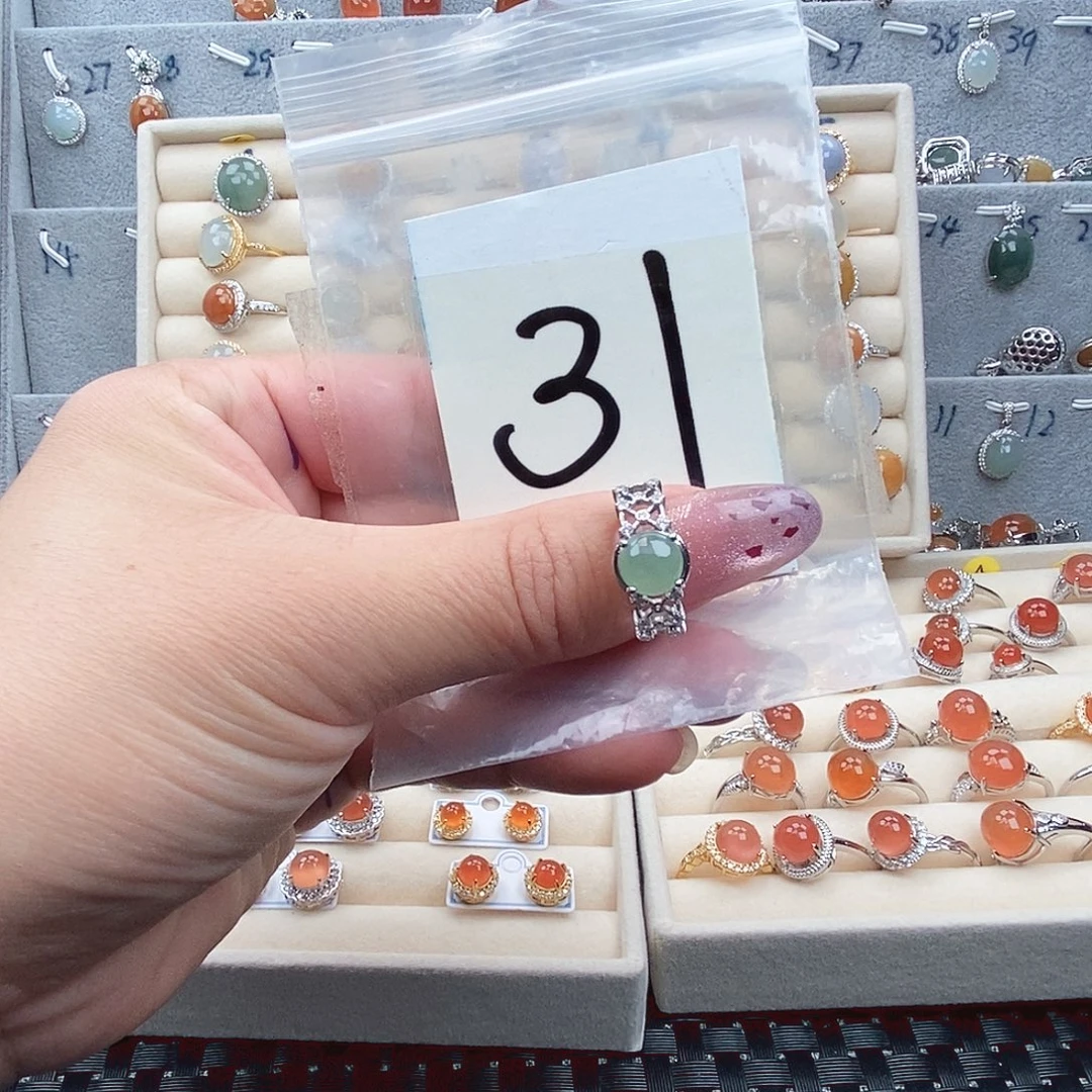 翡翠未镶嵌戒指缅甸