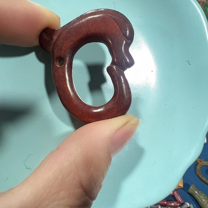 透闪石质玉未镶嵌挂件