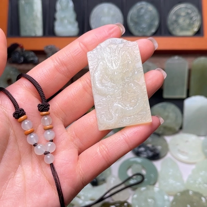 岫玉吊坠(赠链)未镶嵌招***赵