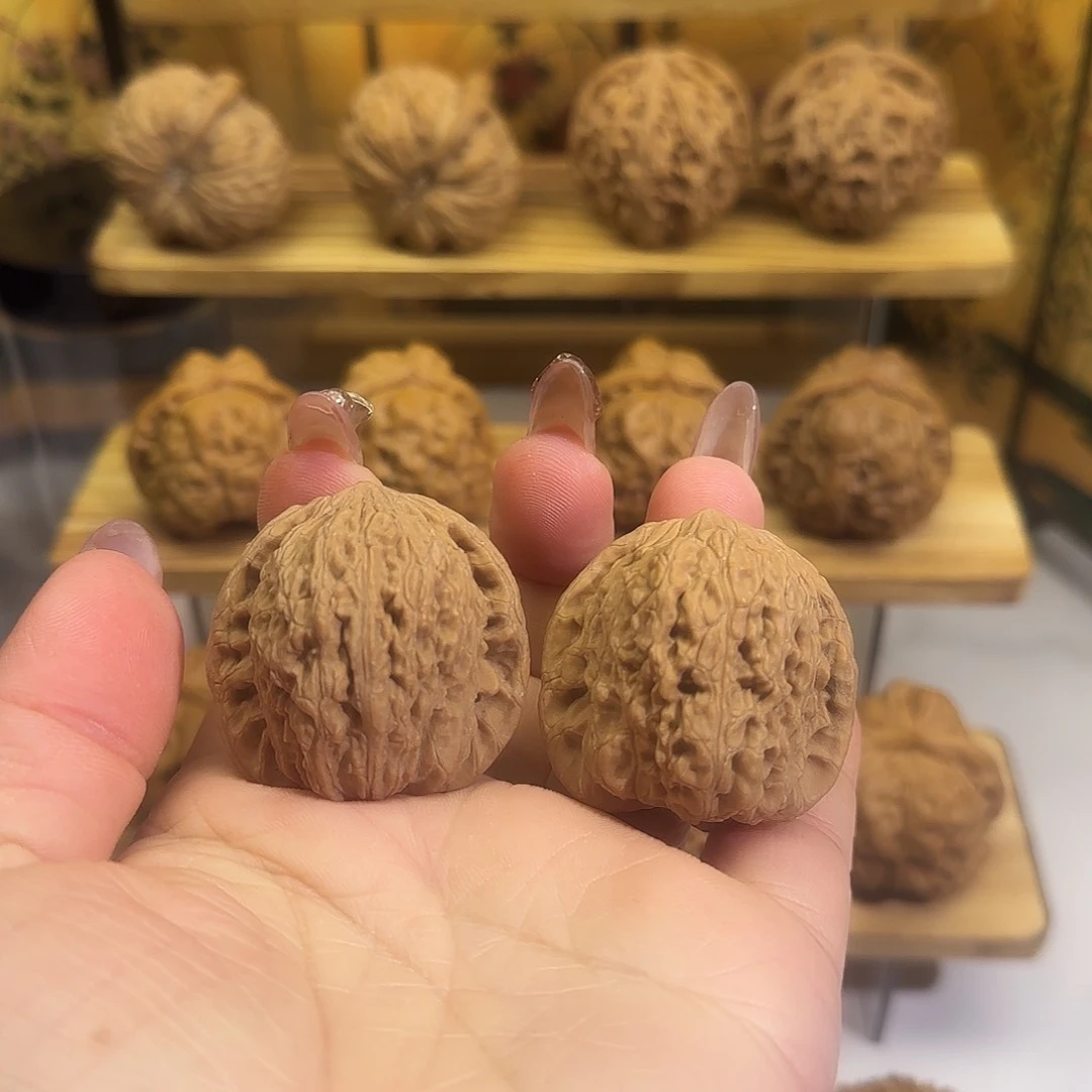 把件文玩核桃泥鳅背