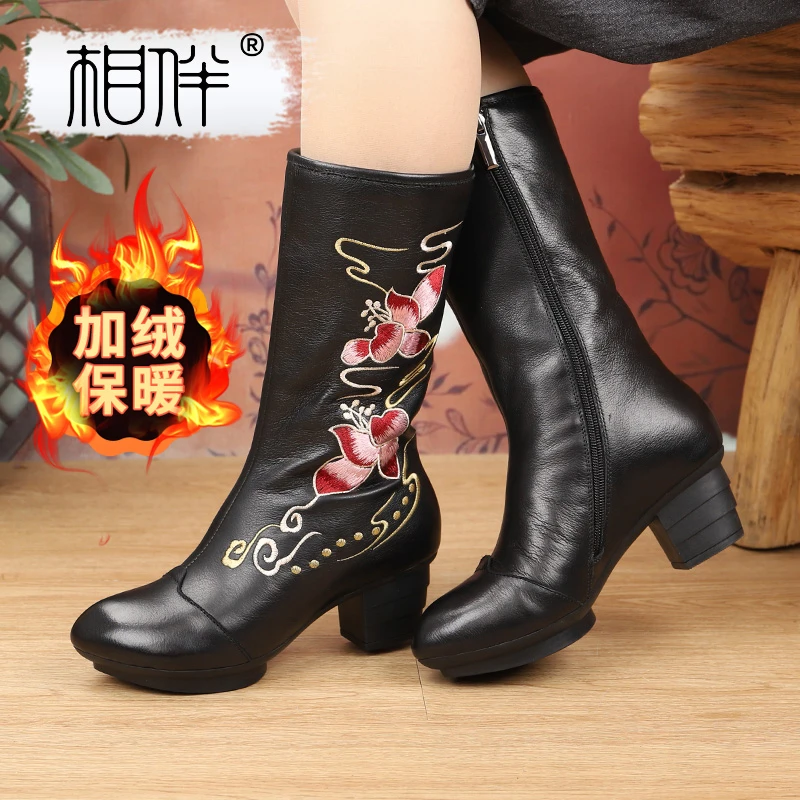 相伴复古真皮牛皮女士粗跟长靴民族风刺绣中老年加绒国风靴53320