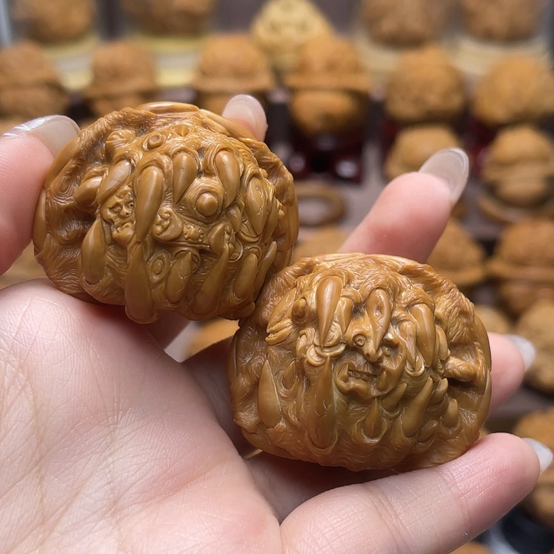 吞噬尸驼岭精工白狮子