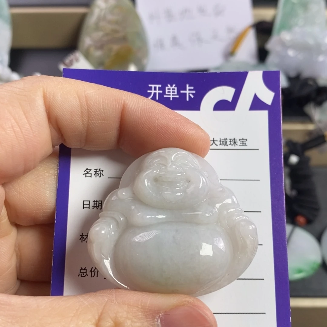 翡翠颈饰未镶嵌佛公