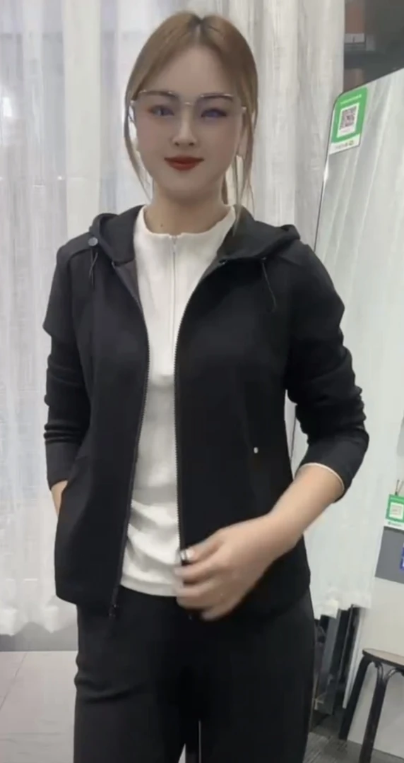 套头透气开衫拉链常规休闲风卫衣春秋运动连帽百搭短款女士