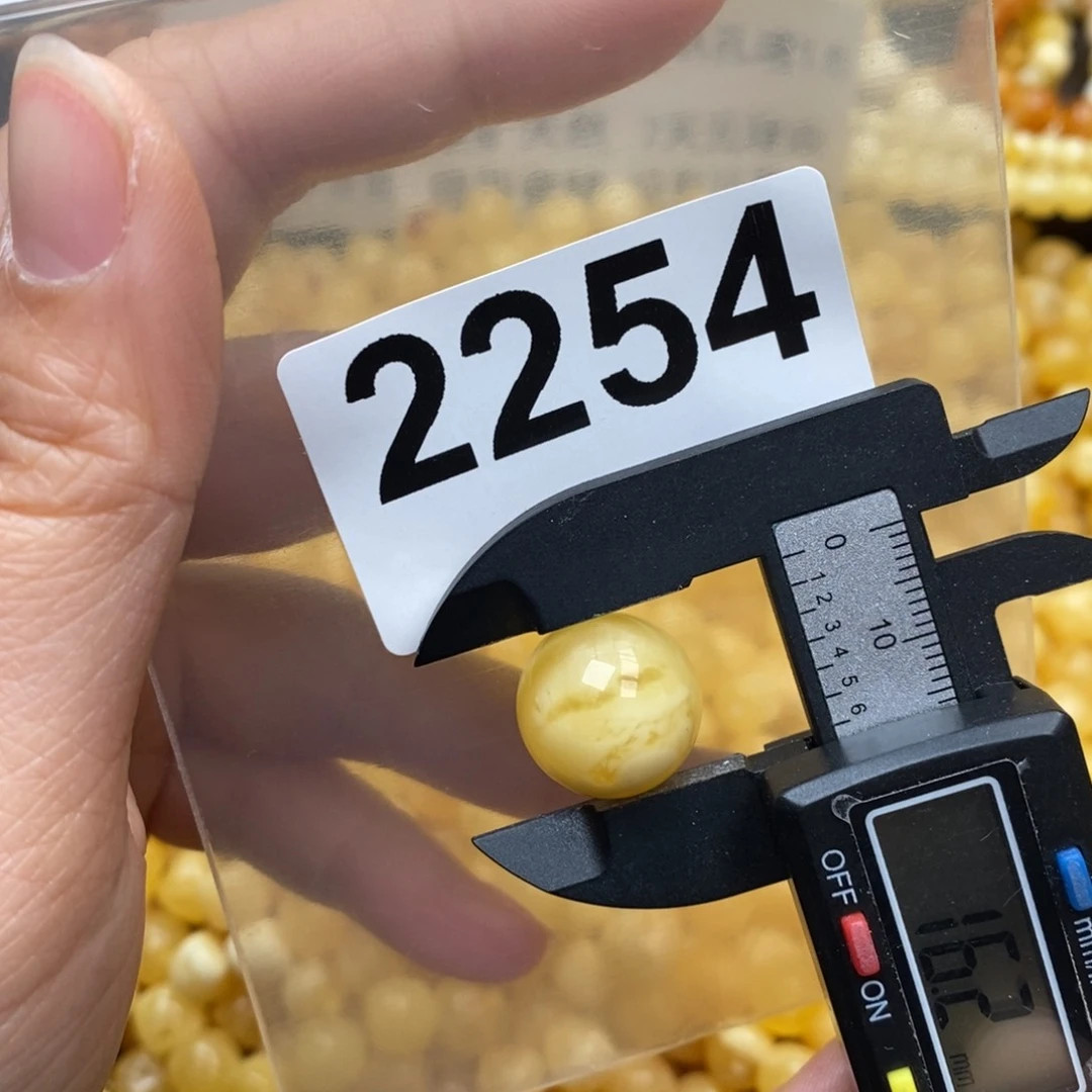 蜜蜡珠宝奇石未镶嵌