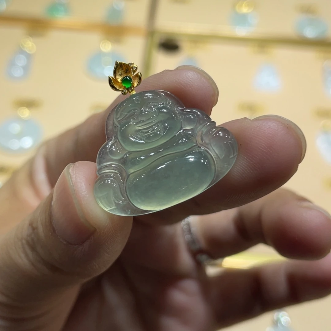 颈饰18K金镶嵌翡翠