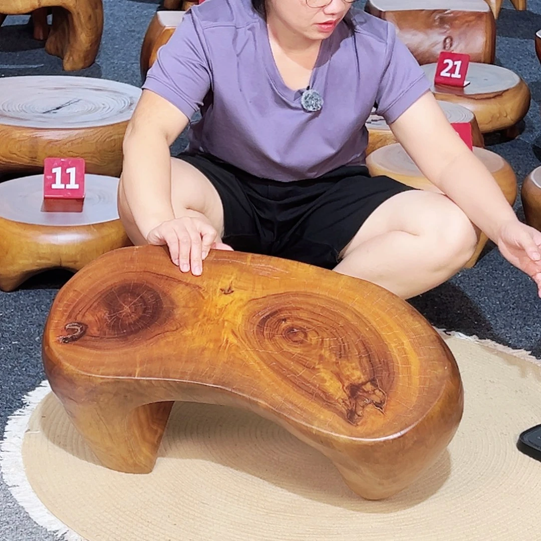 29 号香樟木尺寸：62-27-25cm