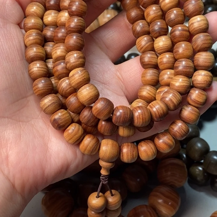 孙***）檀香木老山檀香供奉料0.8*0.9*108，奶香