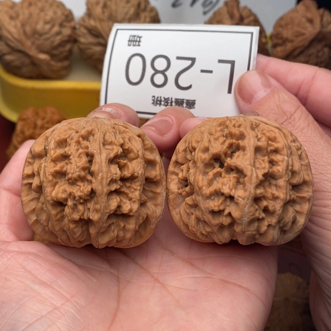 文玩核桃把件粗筋44….