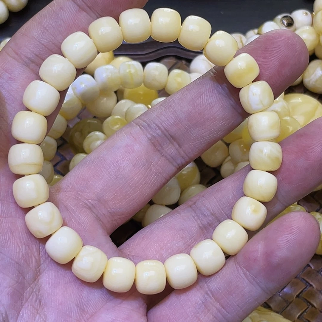 蜜蜡手串未镶嵌Y****68.8mm特浓白