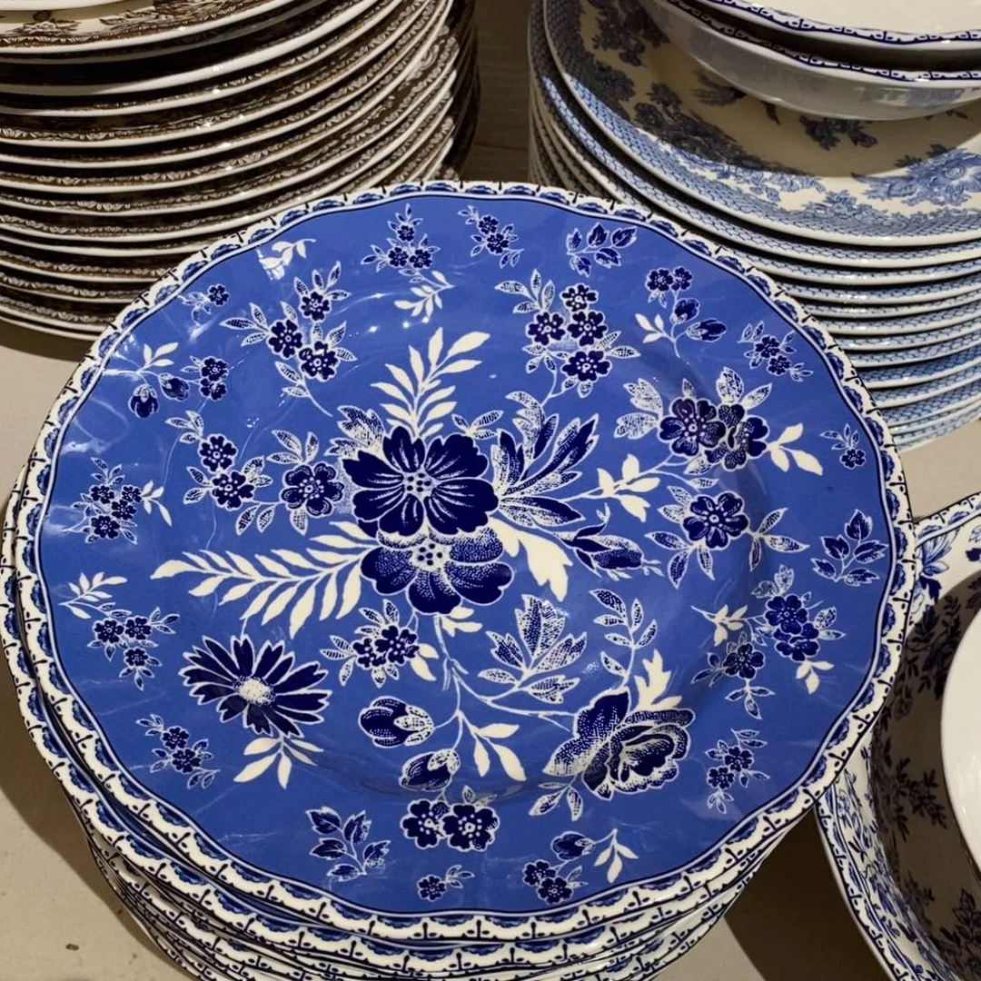 瓷微瑕青花八寸平盘深蓝