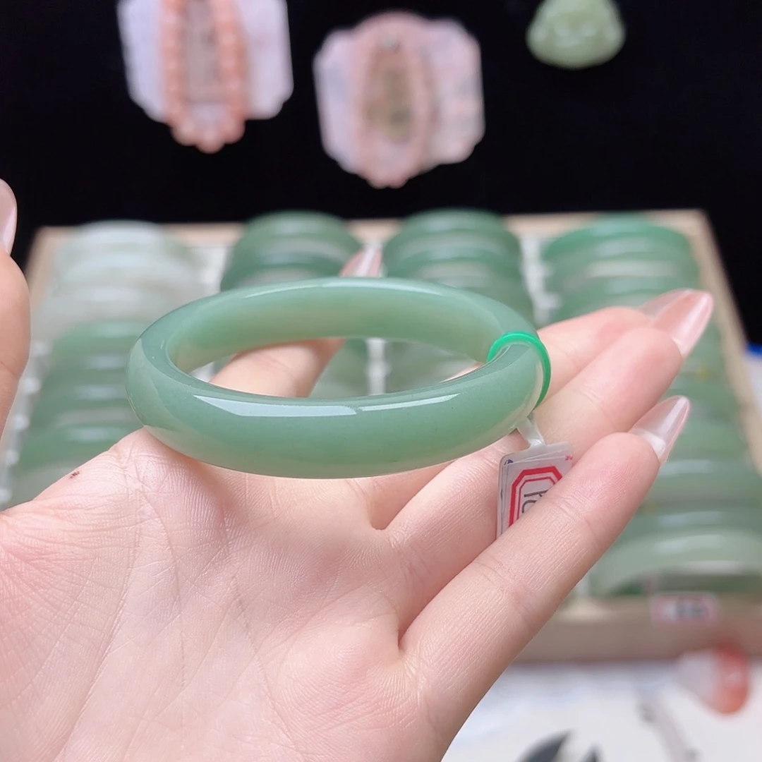 石英质玉未镶嵌手镯5657