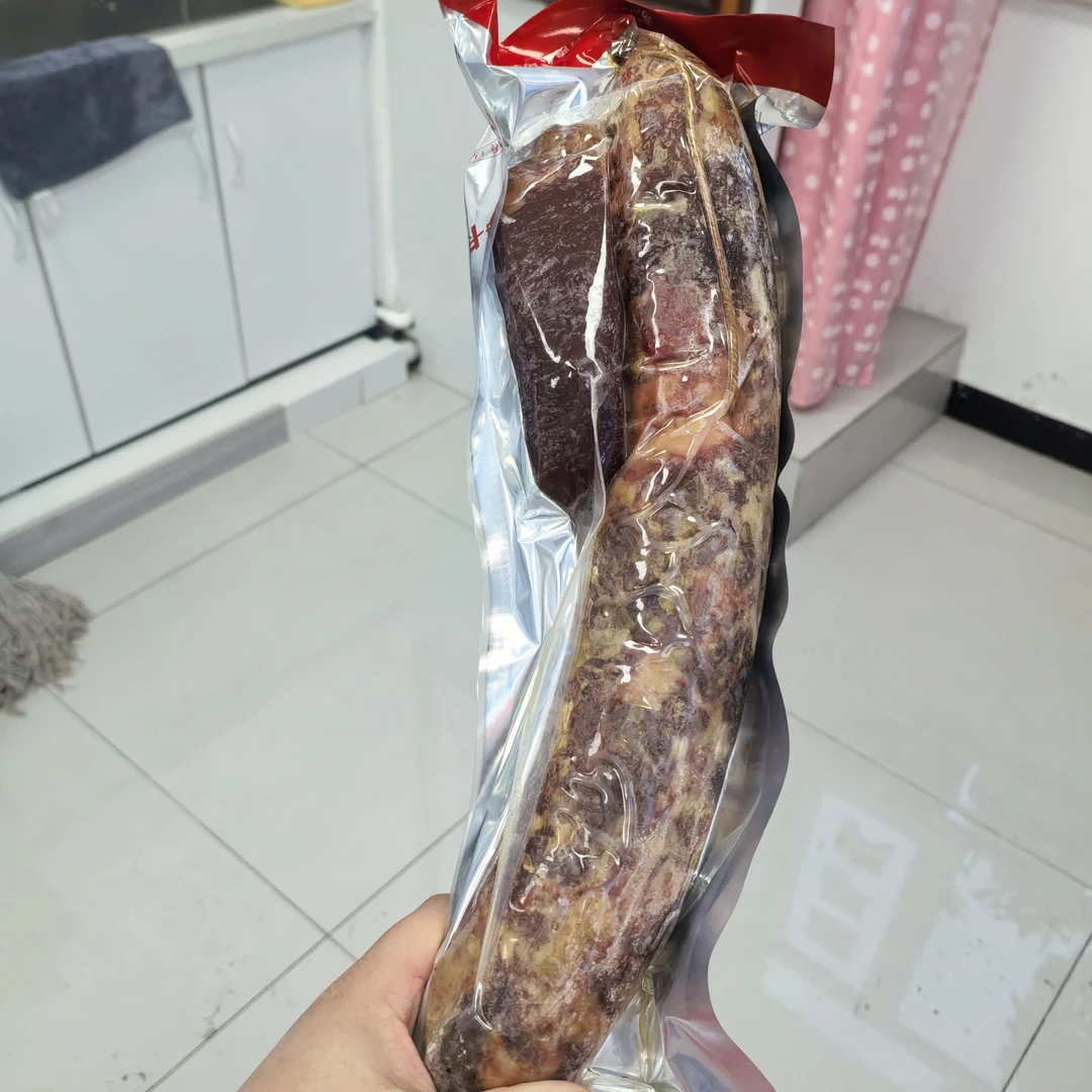 伊犁伊卡孜简包块肉熏马肉